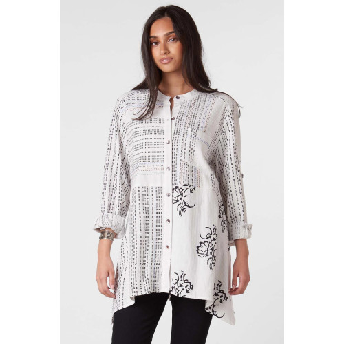 Kalpa Roll-Sleeve Handkerchief Hem Shirt - White/Black Kalpa Roll-Sleeve Handkerchief Hem Shirt - White/Black